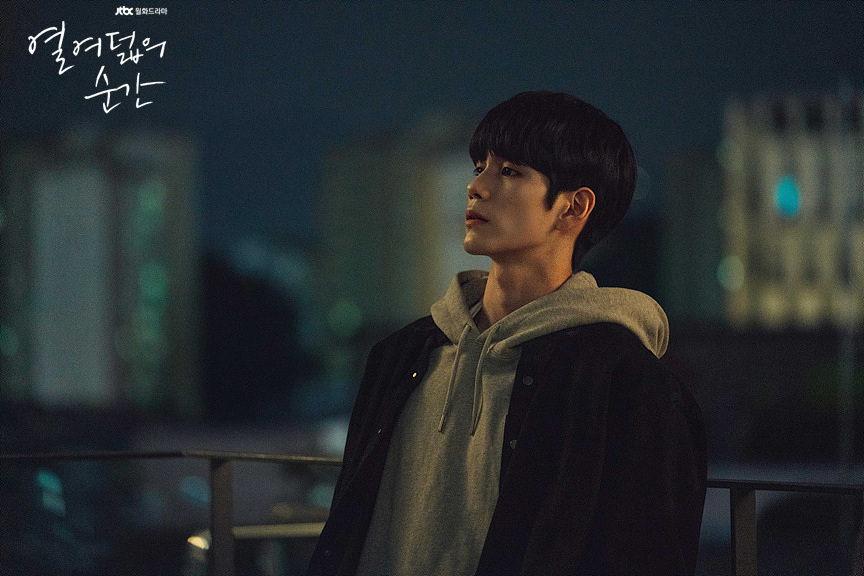 《十八岁的瞬间》海报第4张图片