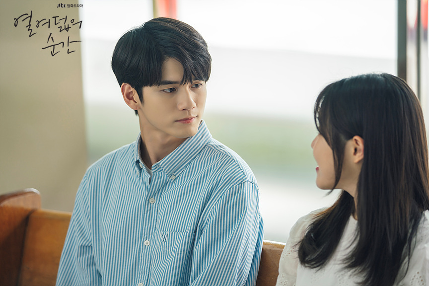 《十八岁的瞬间》海报第54张图片