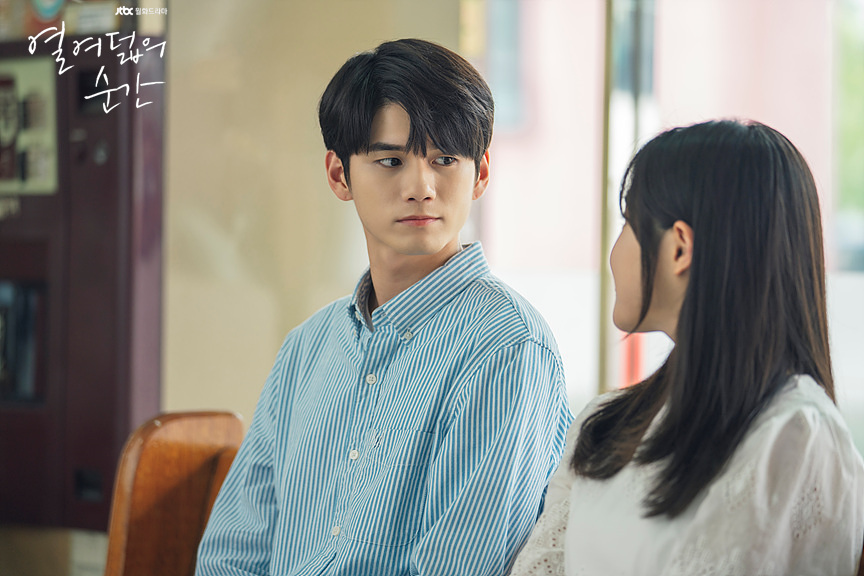 《十八岁的瞬间》海报第53张图片