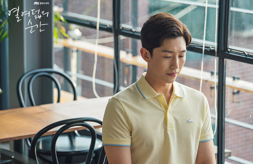 《十八岁的瞬间》海报第48张图片