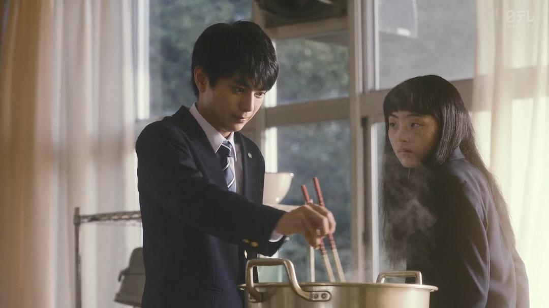 《黑色校规》海报