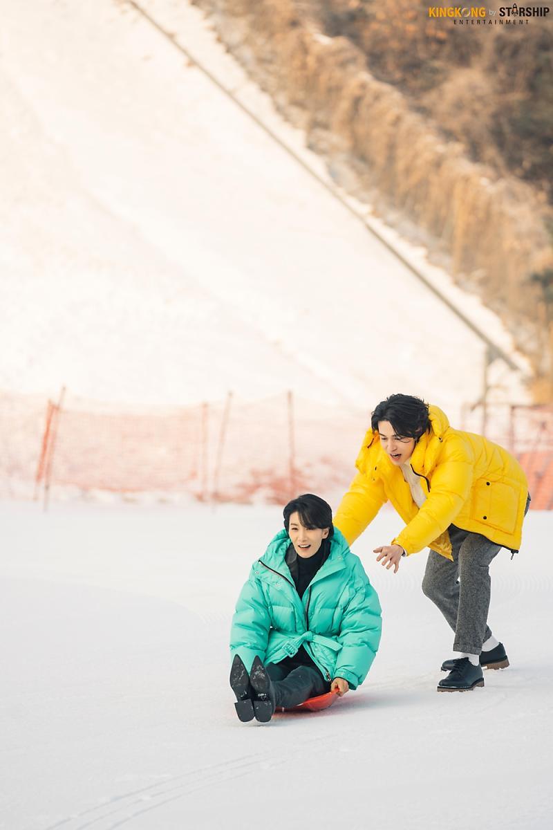 《李栋旭想做脱口秀》海报