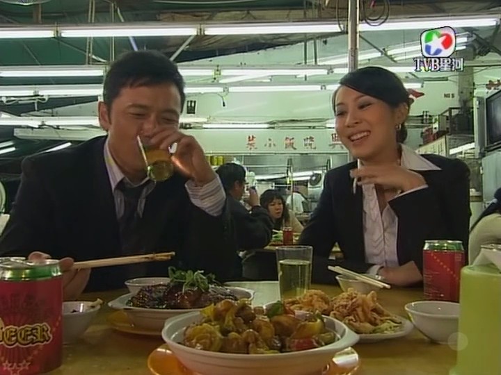 《疑情别恋》剧照第24张图片