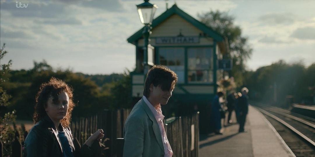 《白屋农场》剧照第32张图片