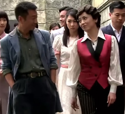 《巾帼枭雄之义海豪情》剧照第53张图片